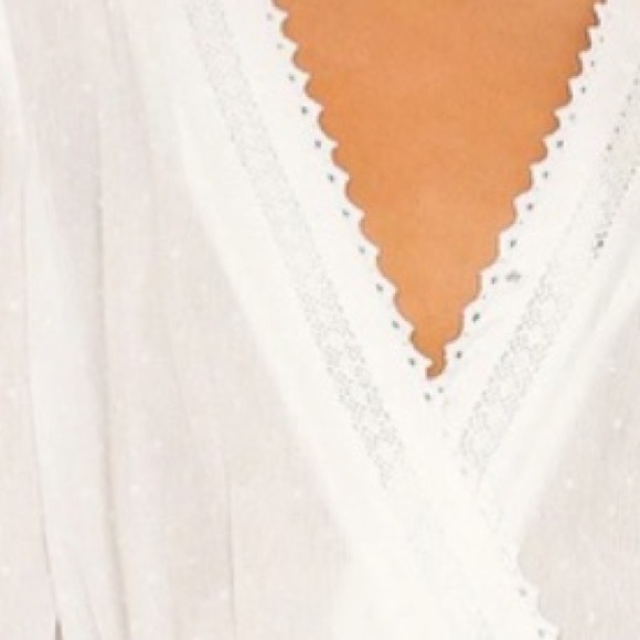 NWT PAIGE Nikola White Swiss Dot Peplum Blouse Size S - Picture 3 of 6